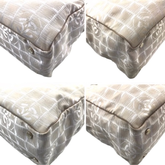 2002 Chanel Tote With Authenticity Tag - Picture 3 of 11